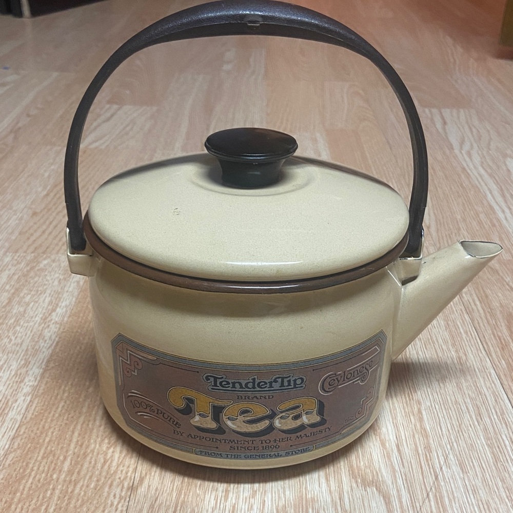 1970’s Vintage Sears Tendertip Tea Pot Tea Kettle